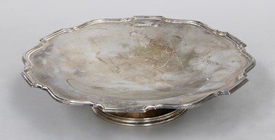 Lot 128 - A George V Silver Dessert-Stand, by Barker...