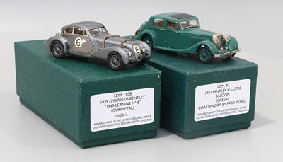 Lot 392 - Lansdowne Models Two 1:43 Scale Bentley Models