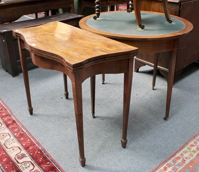 Lot 1336 - A 19th Century Serpentine Fronted Mahogany...