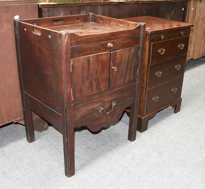 Lot 1337 - A Crossbanded Mahogany Three Height Chest of...