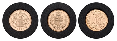 Lot 359 - 3x Elizabeth II, Sovereigns, 2002, 2012 and...
