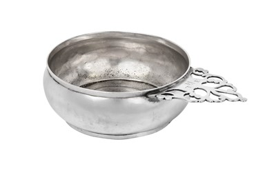 Lot 2067 - An American Silver Porringer