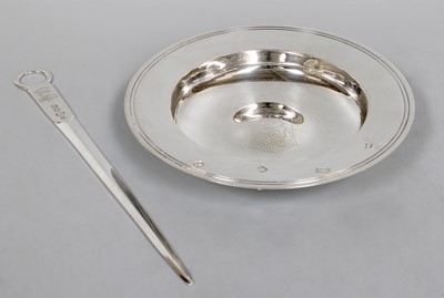 Lot 134 - An Elizabeth II Silver Armada-Dish and an...