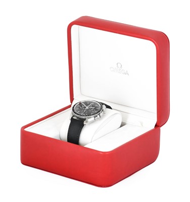 Lot 2131 - Omega: A Stainless Steel Chronograph...