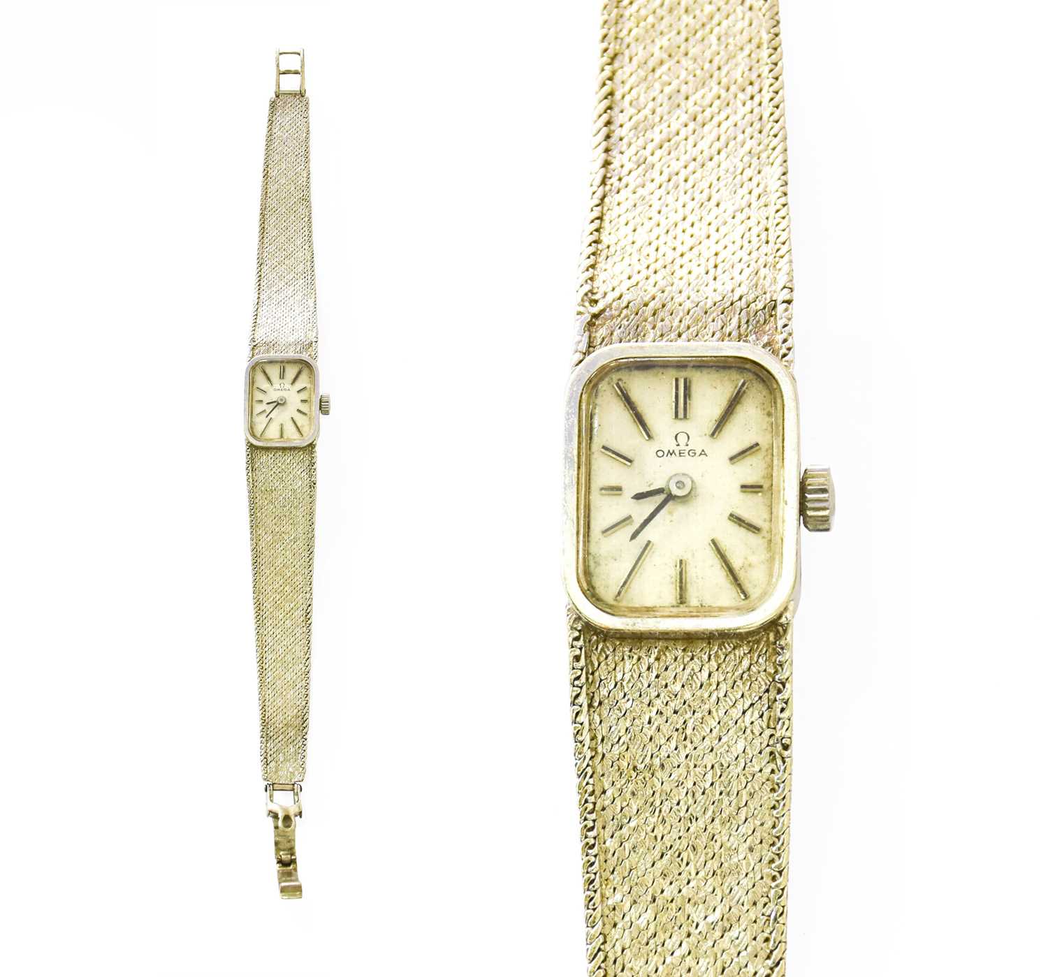 Lot 59 - A Lady's 9 Carat White Gold Omega Wristwatch,...