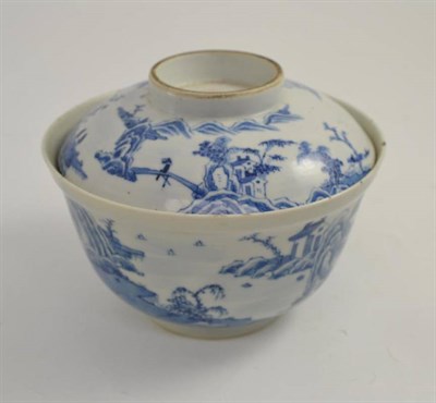Lot 72 - Chinese blue and white rice bowl and cover, 15.5cm diameter