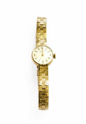 Lot 119 - A 9ct Gold Ladies Hamilton Wristwatch