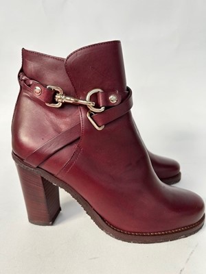 Lot 1017 - Pair of Mulberry Burgundy Red Leather Heeled...