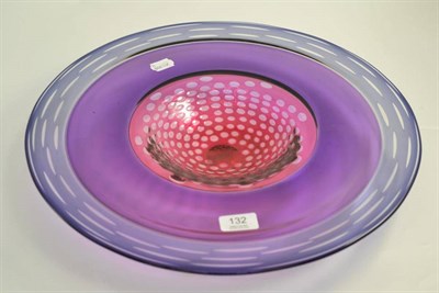 Lot 132 - A modern Stuart Akroyd glass bowl, banded in blue, purple, and pink with bubble cut decoration,...