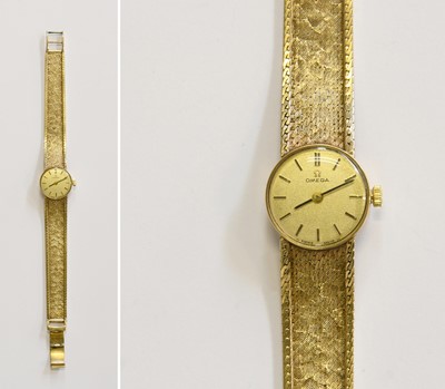 Lot 184 - A Lady's 9 Carat Gold Omega Wristwatch, manual...