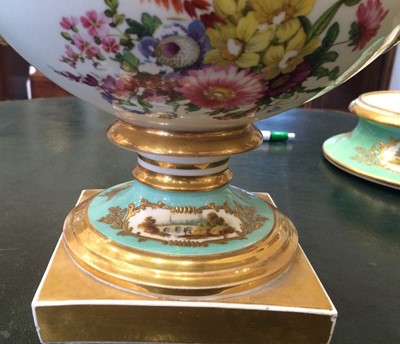 Lot 548 - An English Porcelain Fruit Cooler and Cover,...