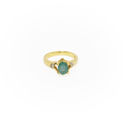 Lot 295 - An 18 Carat Gold Beryl and Diamond Ring, the...