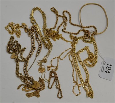 Lot 194 - Assorted 9ct gold and unmarked jewellery and a bracelet stamped '585'