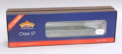 Lot 170 - Bachmann (Rail Exclusive) 32753XDS Class 57/6 Pendennis Castle BR 57604