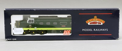 Lot 183 - Bachmann OO Gauge 32525DS Class 55 Diesel Locomotive Pinza BR D9007