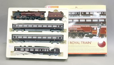Lot 221 - Hornby (China) OO Gauge R2370 The Royal Train