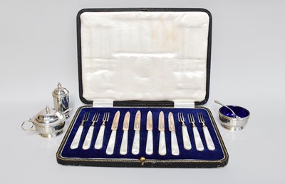 Lot 108 - A Cased Set of Six Pairs of George V Silver...