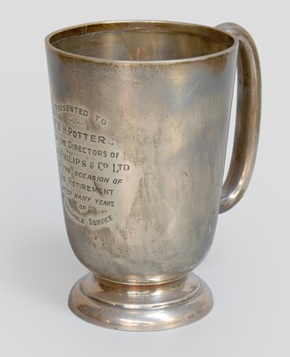 Lot 14 - An Elizabeth II Silver Mug, by Walker and Hall,...