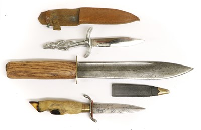 Lot 318 - A Trench Knife, the 22cm fullered steel blade...