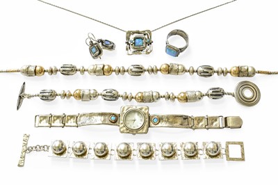 Lot 391 - A Small Quantity of Jewellery, including a...