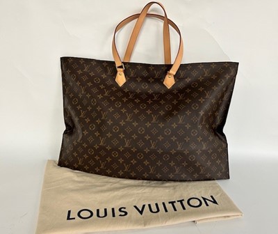 Lot 1082 - Louis Vuitton Oversized Leather Shopper Tote...