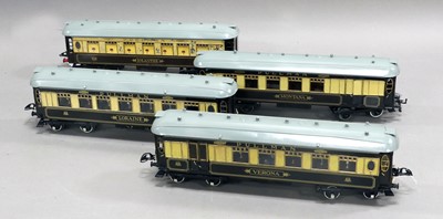 Lot 246 - Hornby O Gauge Four Pullman Bogie Coaches