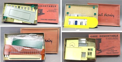 Lot 243 - French Hornby O Gauge Station Kits