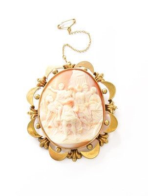 Lot 440 - A Cameo Brooch, the shell cameo depicting a...