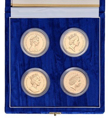 Lot 151 - Elizabeth II, Five-Pound Portrait Set,...