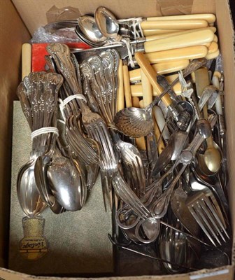 Lot 416 - A box of silver plated cutlery, fish eaters etc