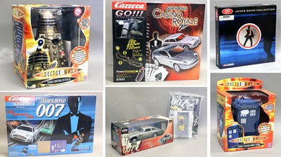 Lot 274 - James Bond 007  Related Items