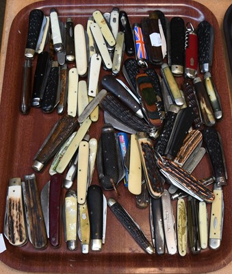 Lot 258 - A Collection of Pocket Knives, predominantly...