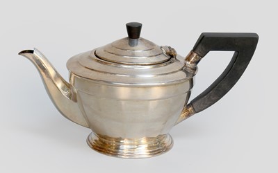 Lot 10 - A George V Silver Teapot, by Collingwood and...