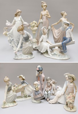 Lot 270 - Two Trays of Llardo Figures and Groups,...