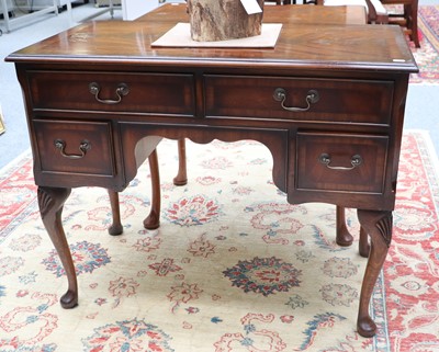 Lot 1433 - A Reproduction Crossbanded Mahogany Desk, 99cm...