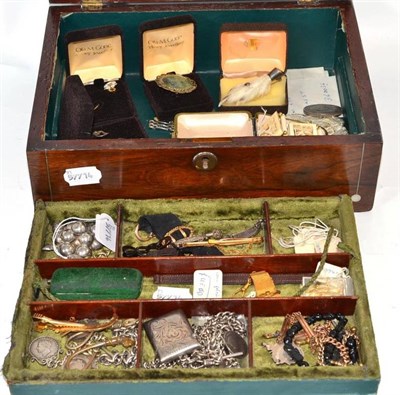 Lot 498 - A box of jewellery including a Mexican brooch as a bunch of grapes, silver alberts, other...