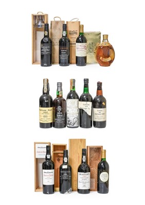 Lot 3120 - Graham's 1966 Vintage Port (one...