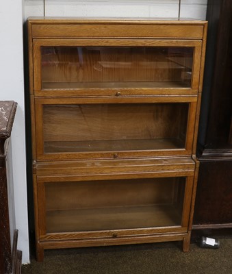 Lot 1482 - A Globe Wernicke Style Oak Three Section...