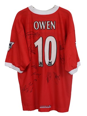 Lot 25 - Liverpool Signed Shirt  Owen 10