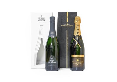 Lot 3009 - Möet & Chandon 2000 Champagne (one bottle),...