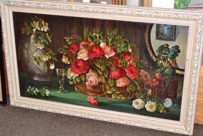 Lot 627 - F.Corbitt, still life of roses in a cream and gilt frame