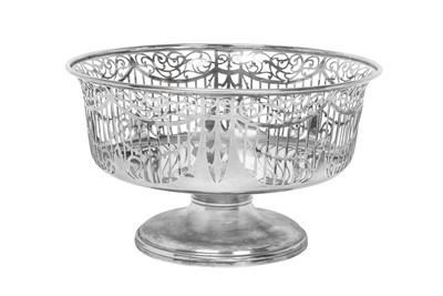 Lot 2081 - An American Silver Bowl