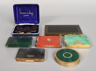 Lot 208 - A Small Collection of Six Compacts, of varying...