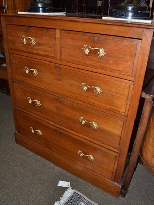 Lot 738 - A Victorian walnut four height chest of drawers