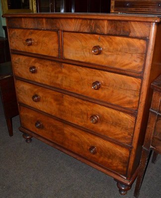 Lot 791 - A Victorian four height walnut chest of drawers