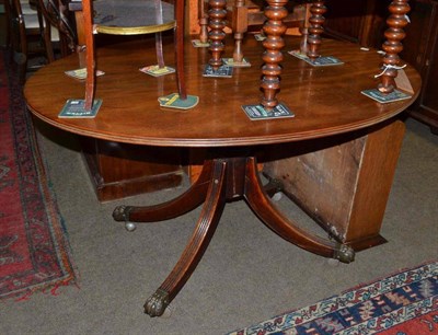 Lot 810 - A Regency mahogany breakfast table