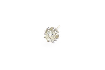 Lot 297 - A Single Diamond Solitaire Earring, the round...