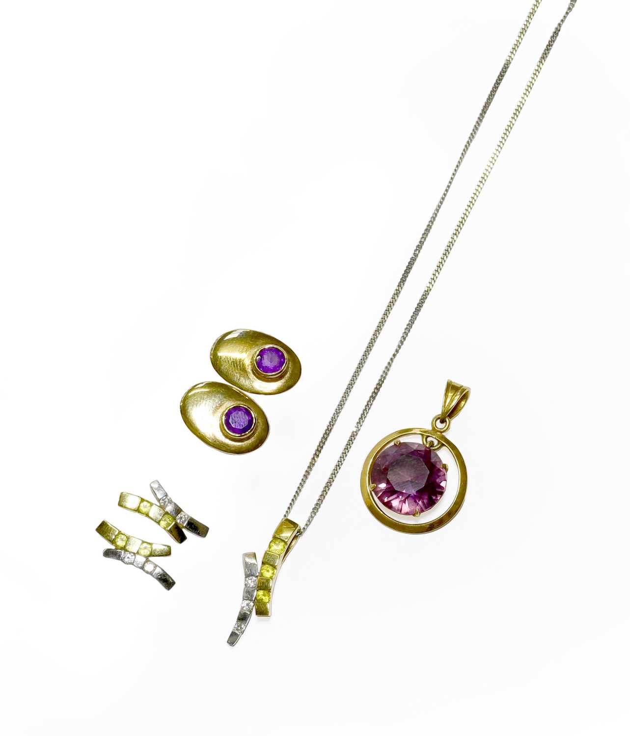 Lot 21 - A 9 Carat Gold Diamond and Greenish-Yellow...