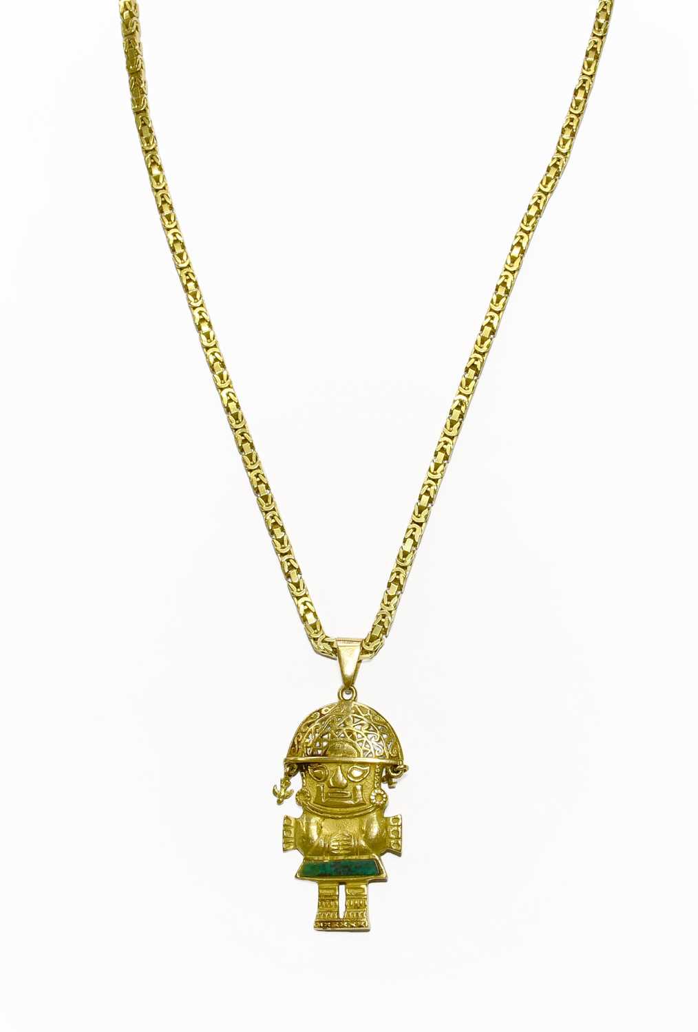 Lot 15 - A Malachite Pendant on Chain, the pendant as a...