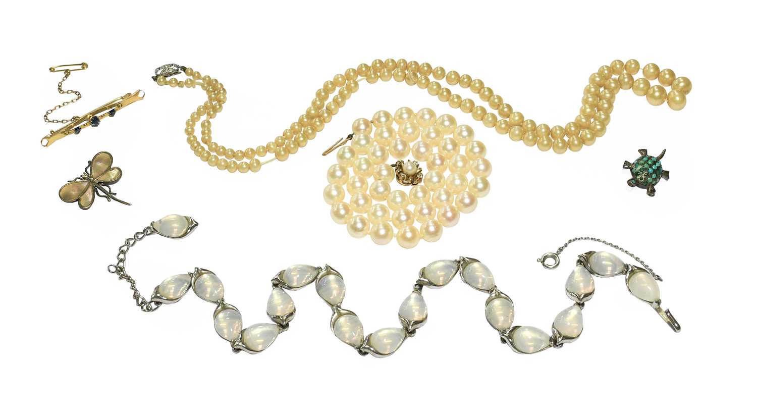 Lot 1 - A Small Quantity of Jewellery, including a...